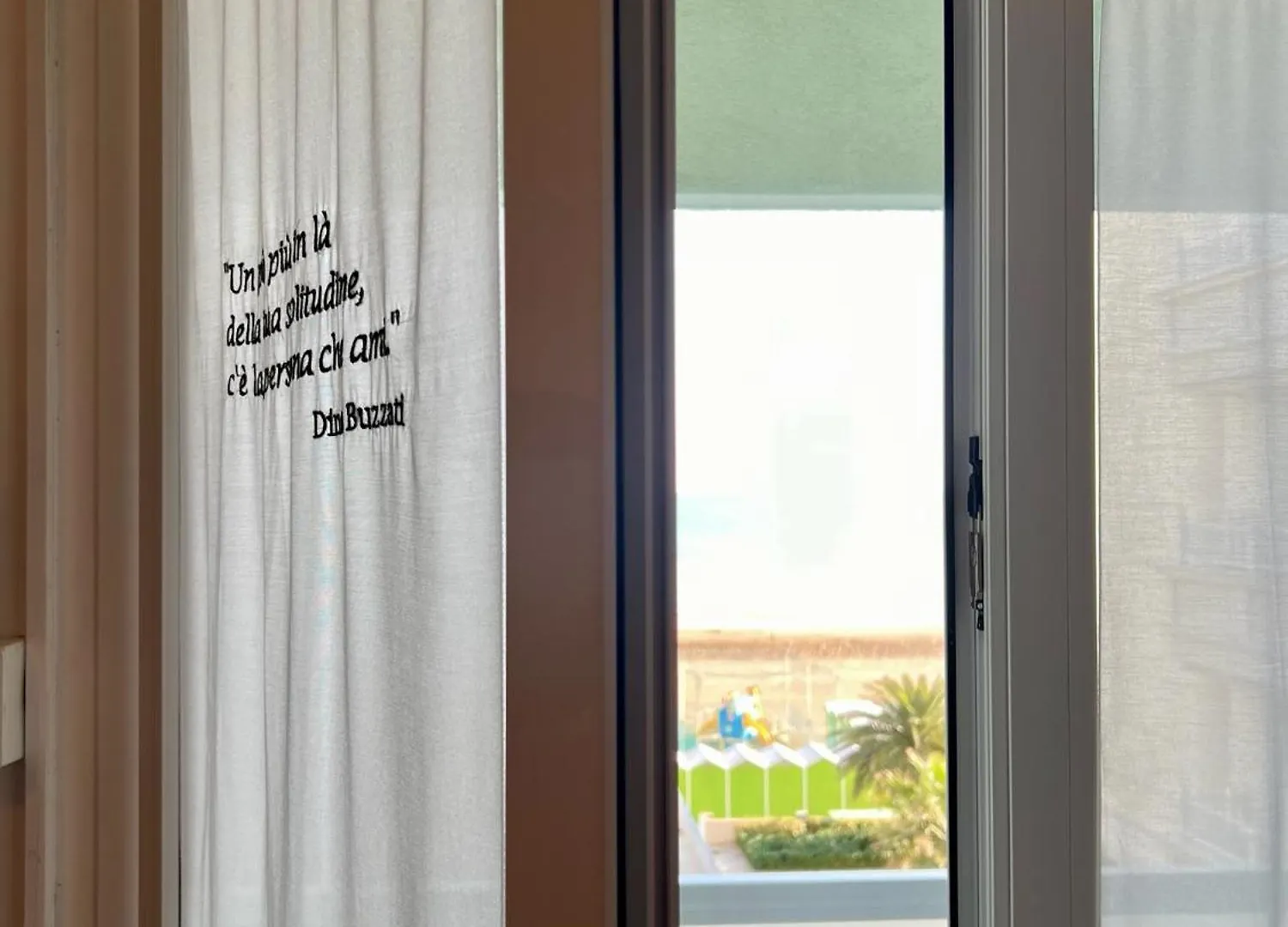Hotel Morri - Il Biblihotel Riccione